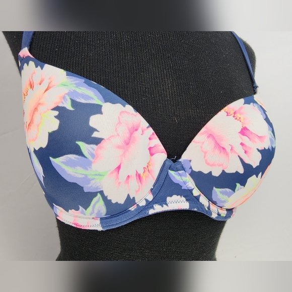 ❤️ Victoria's Secret PINK Wear Everywhere Push Up Bra ❤️ - Picture 3 of 12